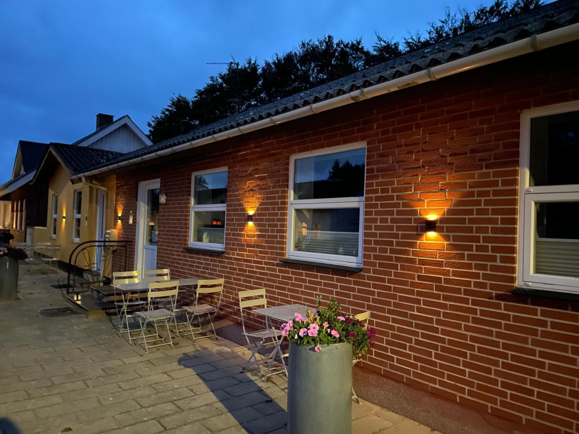 Stay In Brons Skærbæk Buitenkant foto